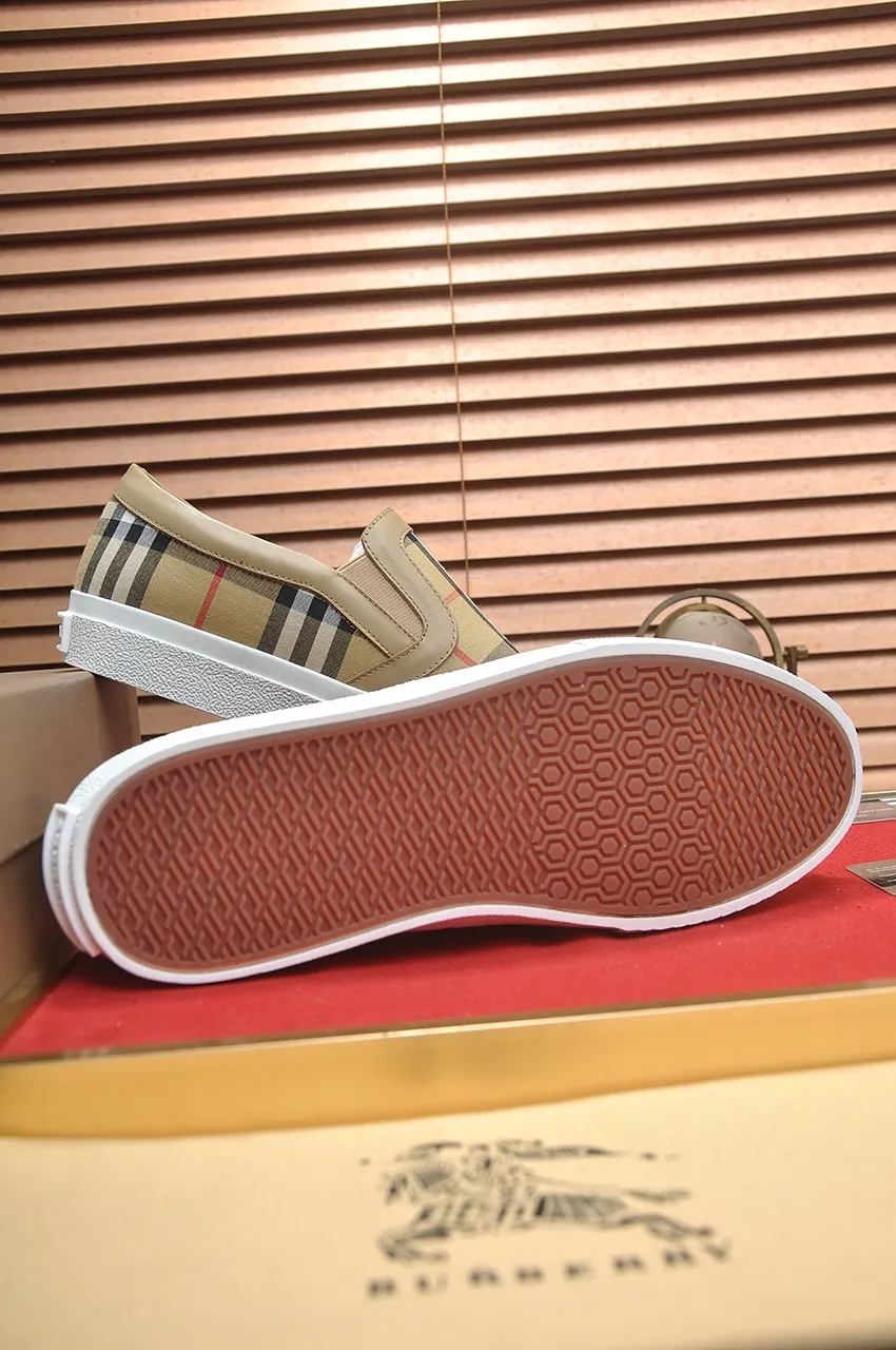 Men's shoes💰480💶[Burberry] (cowhide lining) classic low-top sneakers｜Imported cowhide with classic plaid fabric｜Cow leather lining｜Original outsole｜Fine workmanship and comfortable to wear Size: 38-44 (customized at 45)